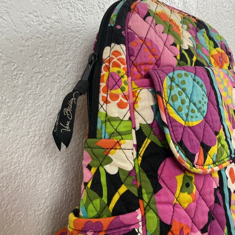 VTG Retired Vava Bloom Vera Bradley Quilted Backpack Colorful Floral - Picture 2 of 4